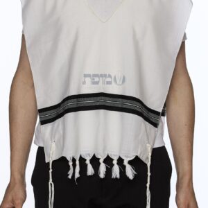 טלית קטן עם פסים שחורים – מופת